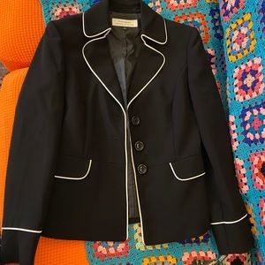 TAHARI women’s jacket